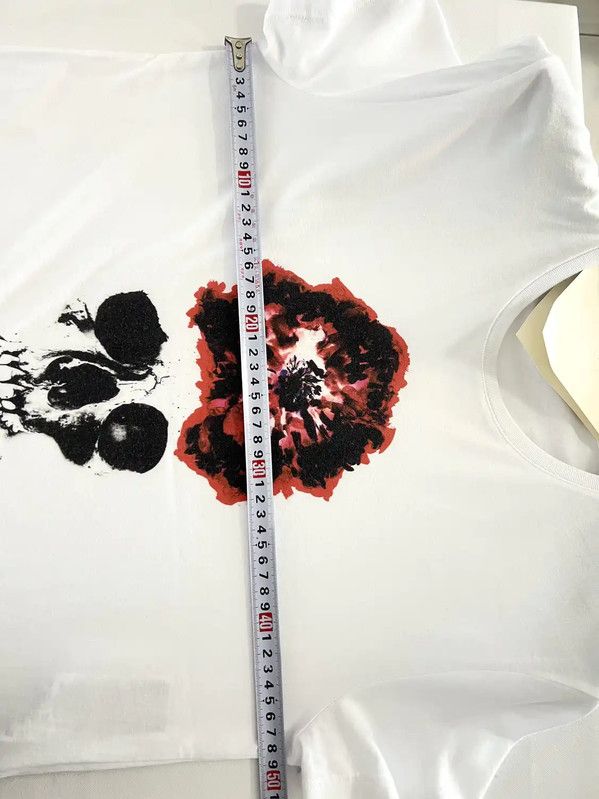 Alexander McQueen Alexander McQueen White Cotton Skull Graphic Tee 0089 Size US S / EU 44-46 / 1 - 7 Thumbnail
