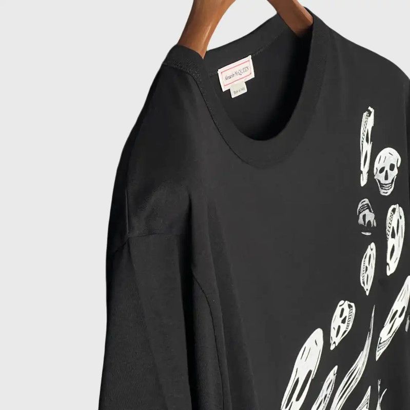 Alexander McQueen Alexander McQueen Black Cotton Graphic Short Sleeve T-Shirt 0089 Size US XS / EU 42 / 0 - 5 Thumbnail