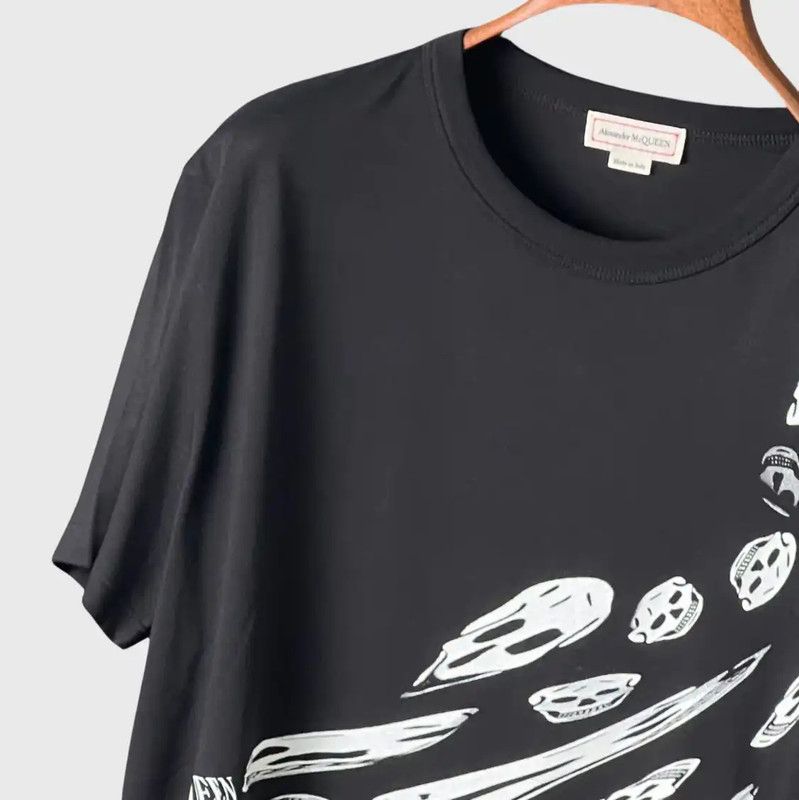 Alexander McQueen Alexander McQueen Black Graphic Short Sleeve T-Shirt 0089 Size US S / EU 44-46 / 1 - 6 Thumbnail