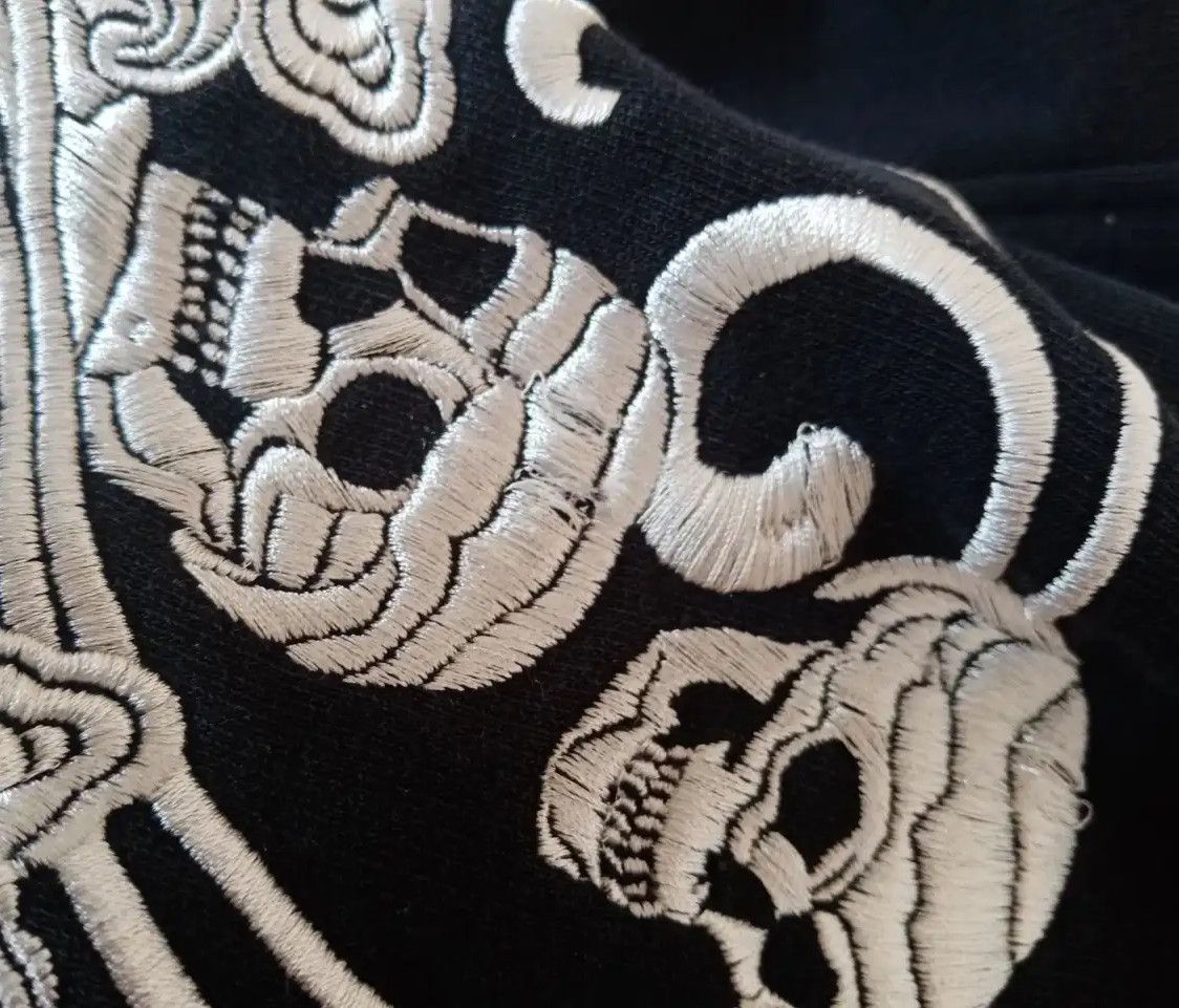 Alexander McQueen Alexander McQueen Black Cotton Embroidered Hoodie 0089 Size US M / EU 48-50 / 2 - 5 Thumbnail