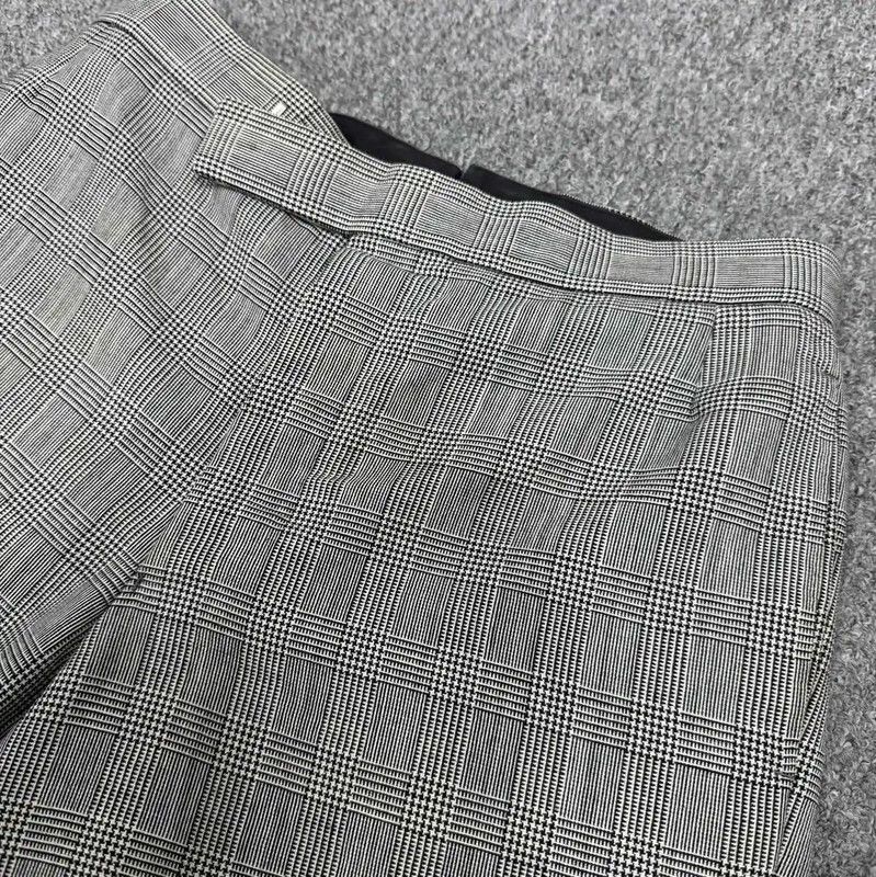 Thom Browne Thom Browne Men's Multi-Color Shorts 0089 Size US 27 - 3 Thumbnail