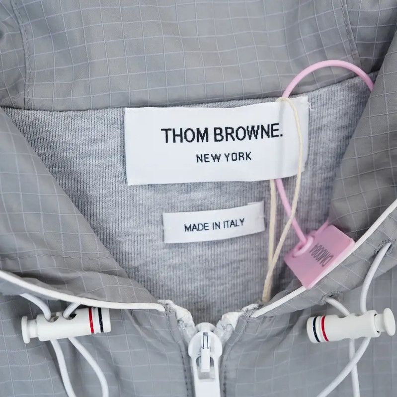 Thom Browne Thom Browne Men's Sleeveless Grey Logo Vest 0089 Size US L / EU 52-54 / 3 - 3 Thumbnail
