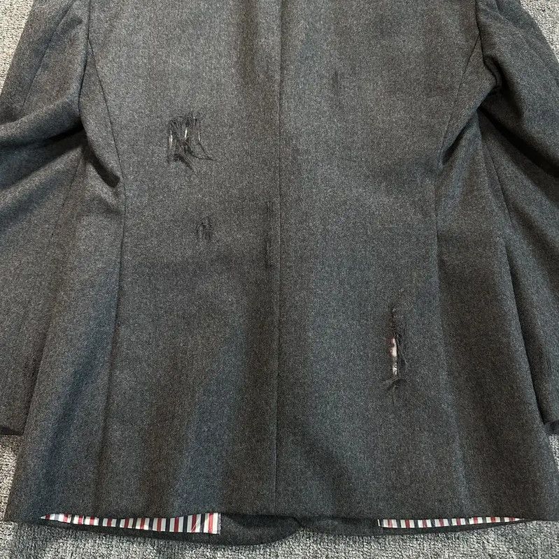 Thom Browne Thom Browne Gray Wool Long Sleeve Jacket 0089 Size US M / EU 48-50 / 2 - 5 Thumbnail