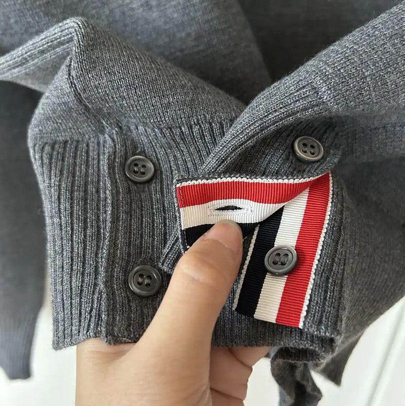 Thom Browne Thom Browne Grey Wool Long Sleeve Pullover 0089 Size US M / EU 48-50 / 2 - 6 Thumbnail
