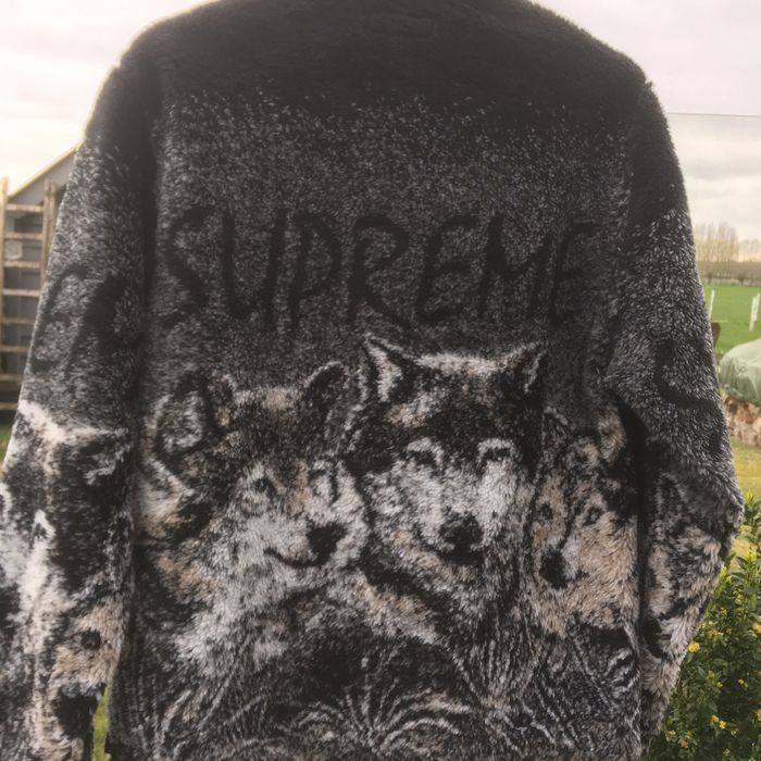 Supreme Wolf Fleece SS19 | Grailed