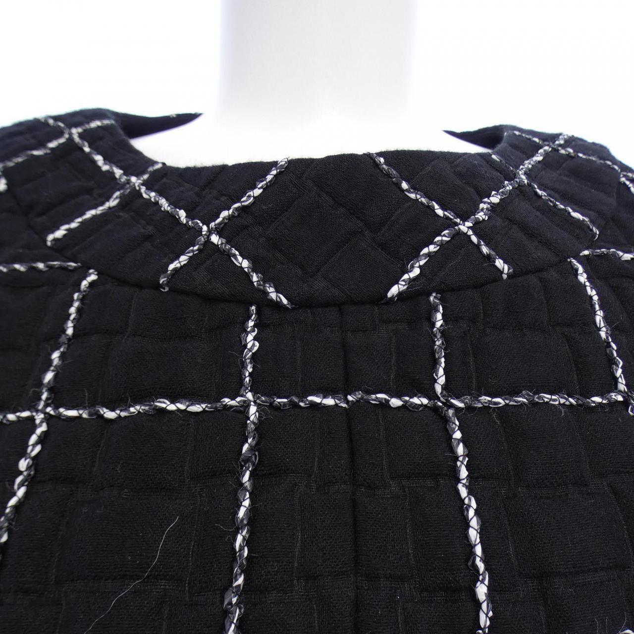 Chanel Chanel Chanel P49087W05505 Silk Blend Dress Others Dresses P49087W05505 DUTY FREE for USA Size ONE SIZE - 5 Thumbnail