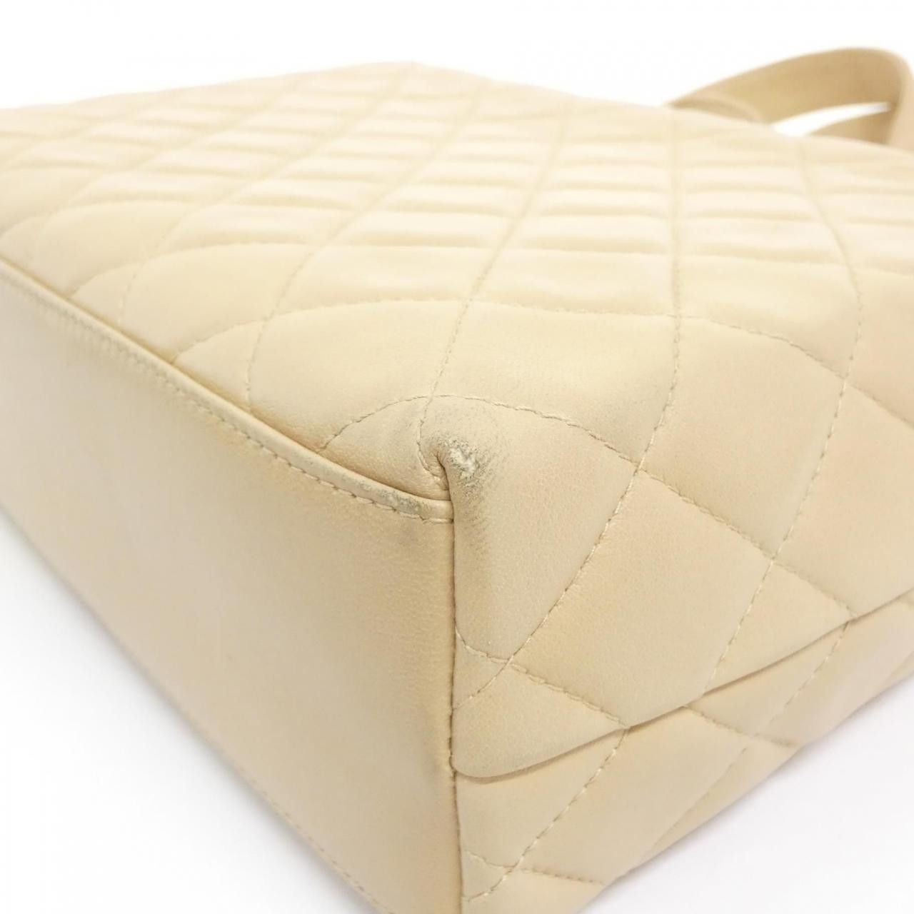 Chanel Chanel Chanel Lambskin Shoulder Bag Leather Shoulder Bag DUTY FREE for USA Size ONE SIZE - 3 Thumbnail