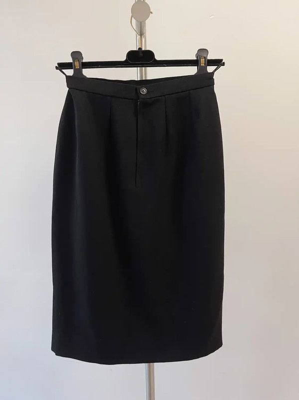 Givenchy Givenchy Black Wool Short Skirt for Women 0089 Size 23" - 2 Thumbnail