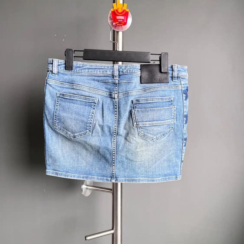 Givenchy Givenchy Blue Denim Women's Skirt 0089 Size 27" / US 4 / IT 40 - 2 Thumbnail