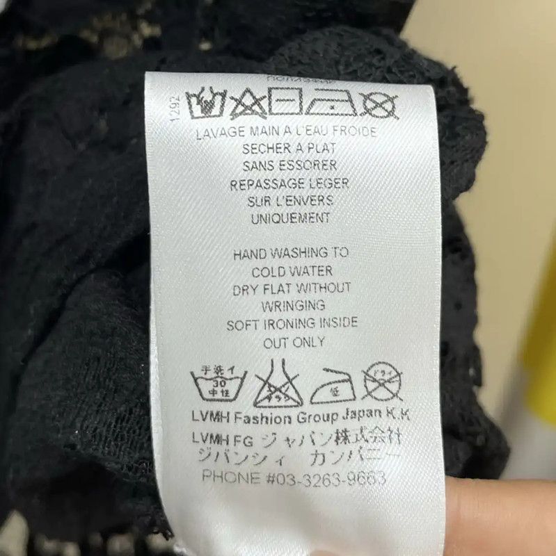 Givenchy Givenchy Black Lace T-Shirt with White Text 0089 Size M / US 6-8 / IT 42-44 - 6 Thumbnail
