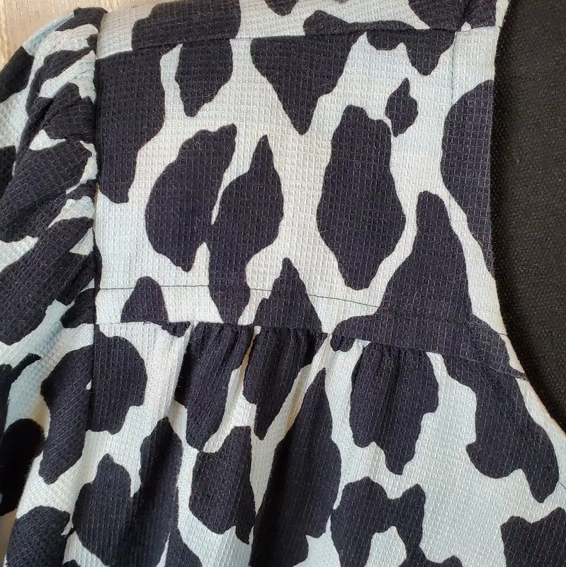 Givenchy Givenchy Black Cartoon Pattern Short-Sleeve Cardigan 0089 Size M / US 6-8 / IT 42-44 - 8 Thumbnail