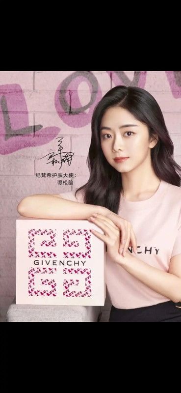 Givenchy Pink Cotton T-Shirt for Women 0089