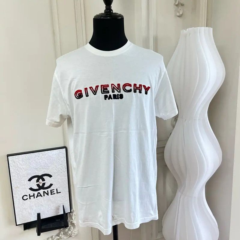 Givenchy Givenchy White Women's T-Shirt - Size S 0089 Size S / US 4 / IT 40 - 3 Thumbnail