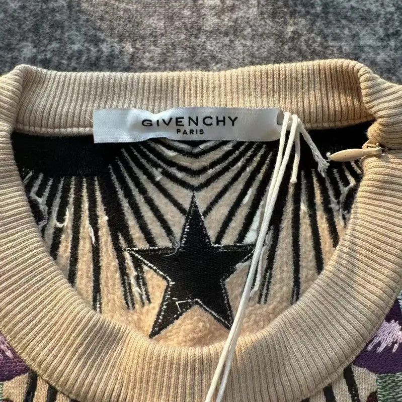 Givenchy Givenchy Khaki Women's Sweatshirt with Floral Embroidery 0089 Size M / US 6-8 / IT 42-44 - 3 Thumbnail