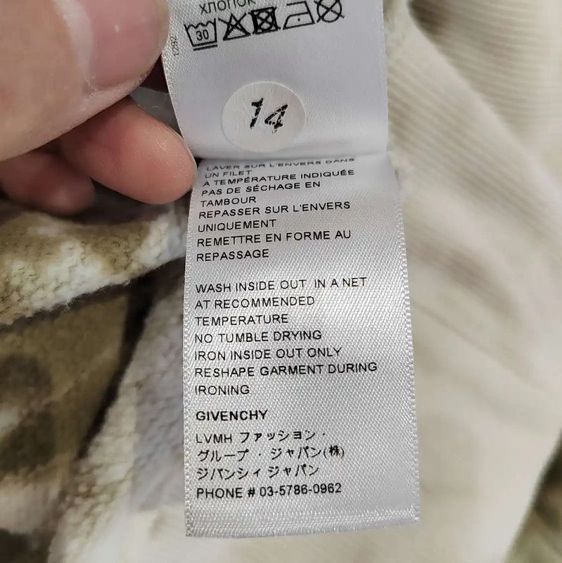Givenchy Givenchy Women's Hoodie in Tie-Dye Print 0089 Size ONE SIZE - 6 Thumbnail