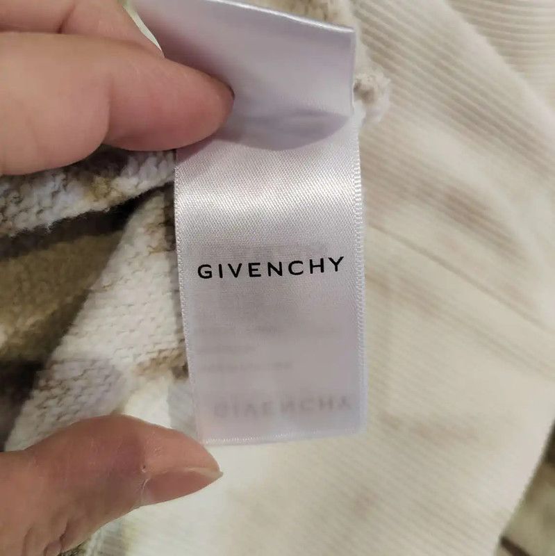 Givenchy Givenchy Women's Hoodie in Tie-Dye Print 0089 Size ONE SIZE - 7 Thumbnail