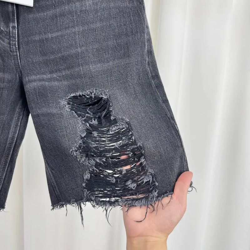 Givenchy Givenchy Women's Summer Grey Cotton Logo Shorts 0089 Size 26" / US 2 / IT 38 - 4 Thumbnail