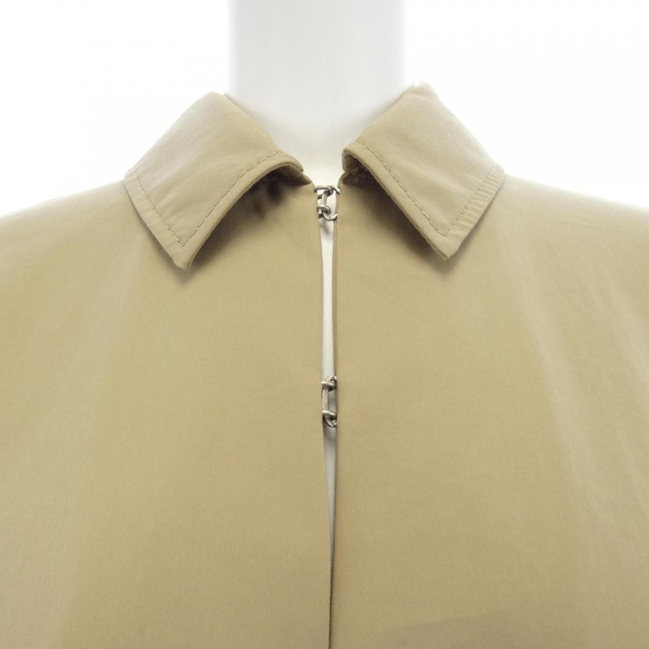 Dior Dior Christian Dior 247C04A3332 Cape Others Outerwear 247C04A3332 DUTY FREE for USA Size ONE SIZE - 5 Thumbnail