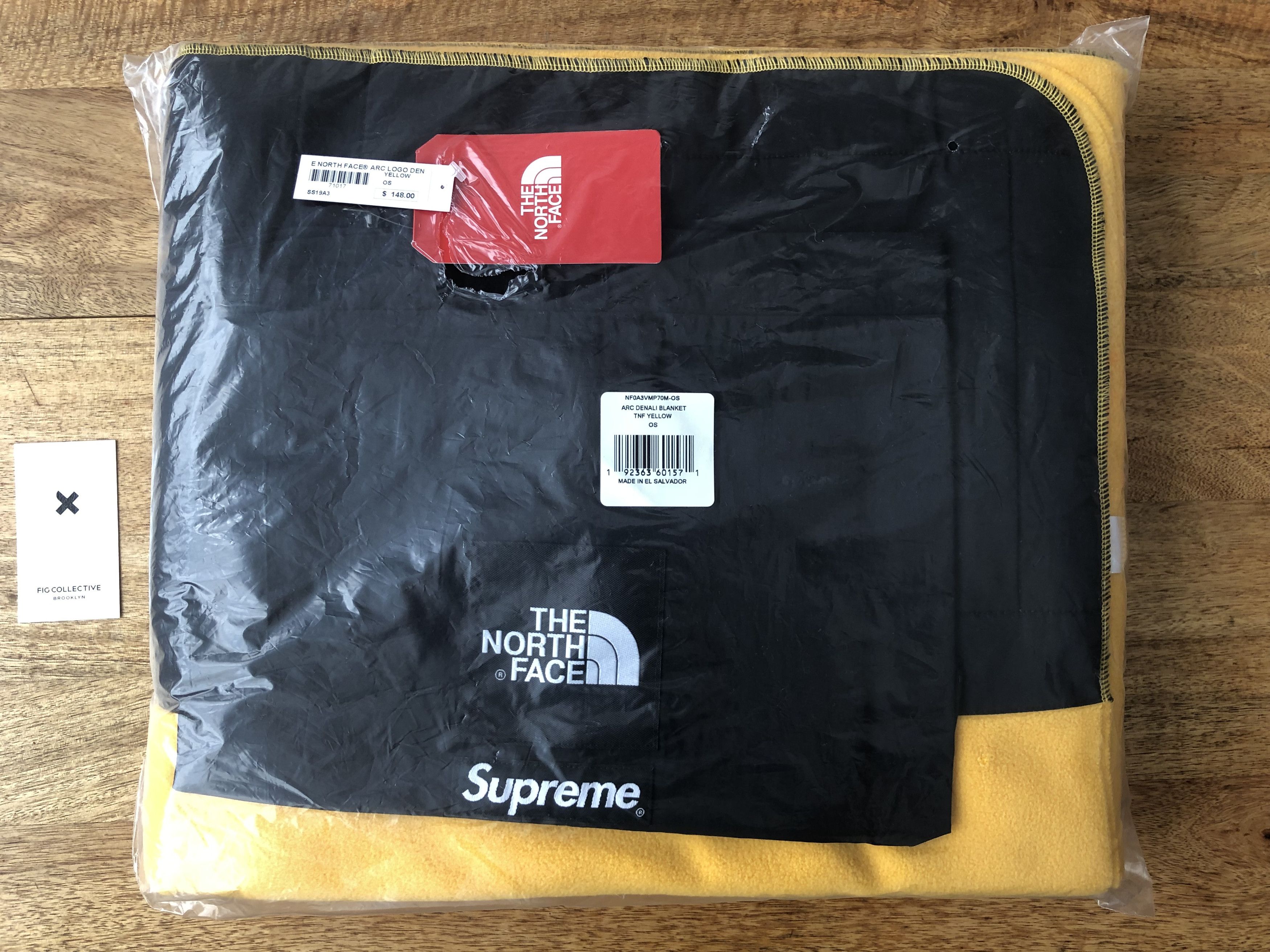 Supreme Supreme® x The North Face® Arc Logo Denali Fleece Blanket - Yellow  | Grailed