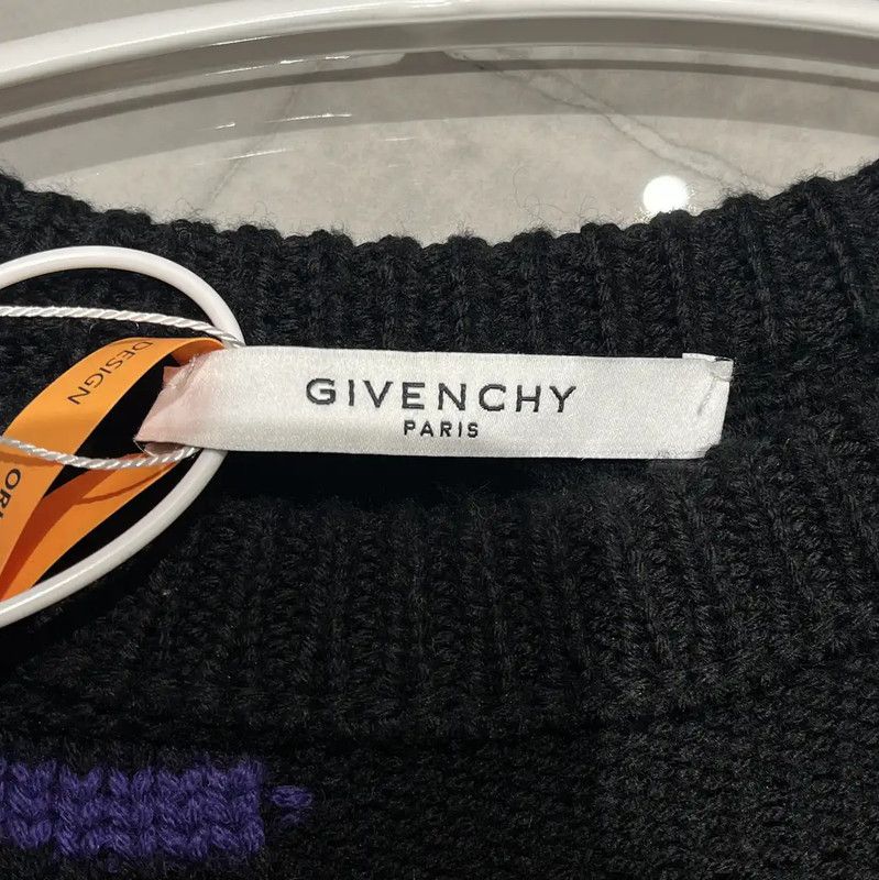 Givenchy Givenchy Black Wool Knit Sweater with Colorful Letters 0089 Size XS / US 0-2 / IT 36-38 - 5 Thumbnail