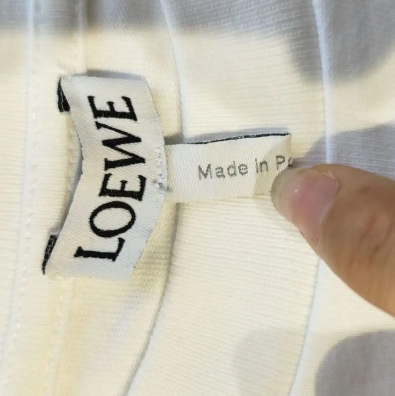 Loewe Loewe White Cotton Women's T-Shirt 0089 Size S / US 4 / IT 40 - 4 Thumbnail