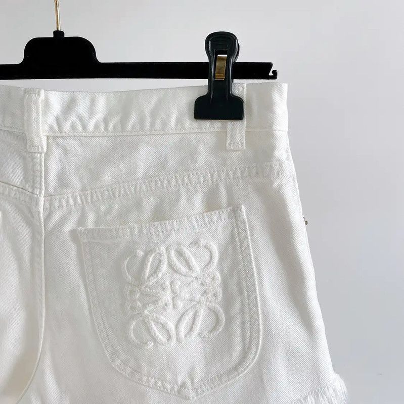 Loewe Loewe White Cotton Women's Shorts 0089 Size 25" / US 0 / IT 36 - 4 Thumbnail