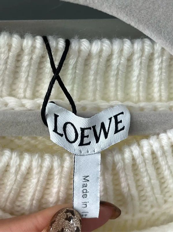 Loewe Loewe White Cashmere Long Sleeve Sweater 0089 Size XS / US 0-2 / IT 36-38 - 4 Thumbnail