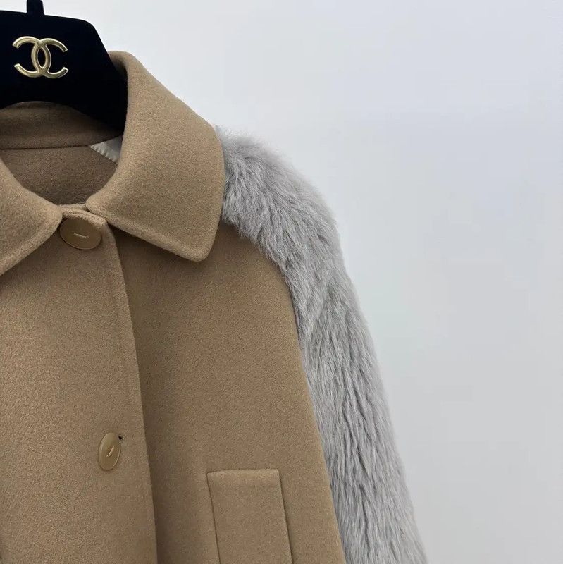 Loewe Loewe Beige Women's Jacket with Faux Fur Sleeves 0089 Size M / US 6-8 / IT 42-44 - 3 Thumbnail
