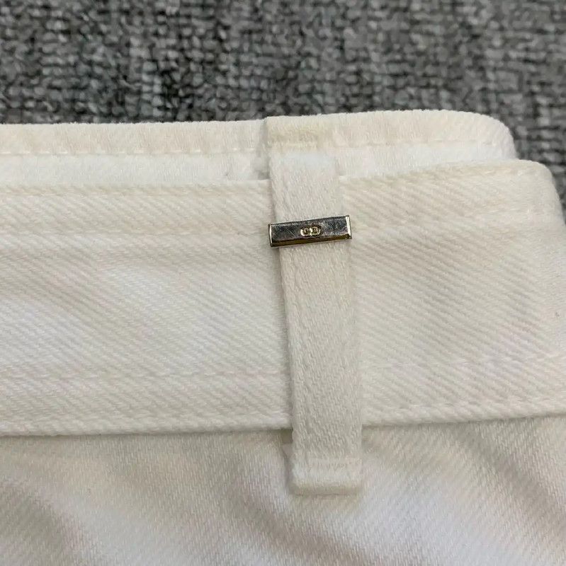 Dior Dior Women's White Cotton Shorts 0089 Size 27" / US 4 / IT 40 - 5 Thumbnail