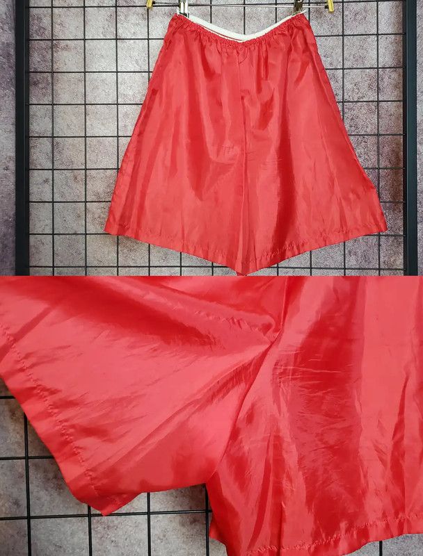 Dior Dior Embroidered Red Plaid Skirt 0089 Size 26" / US 2 / IT 38 - 9 Thumbnail