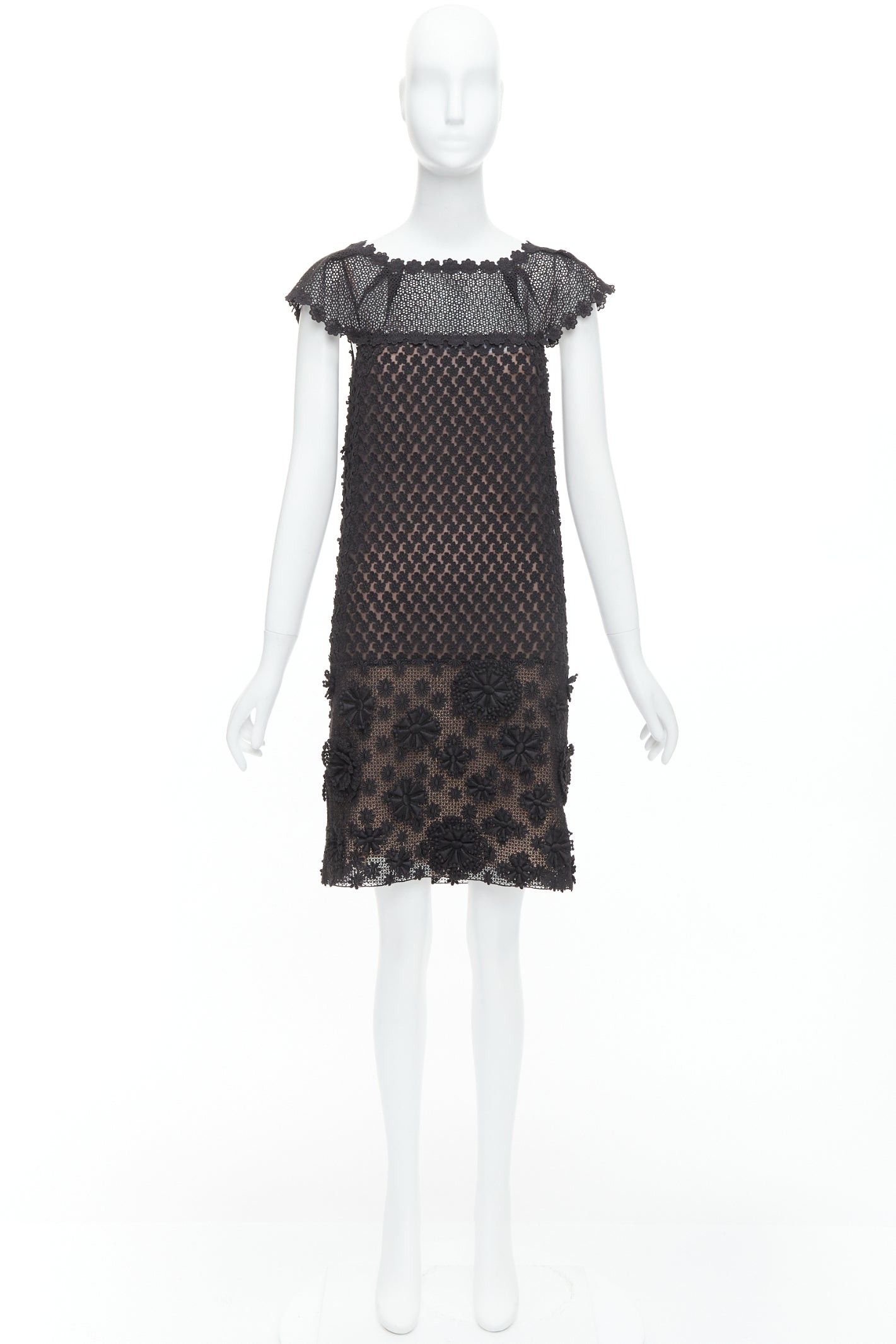 Prada PRADA 2011 black cotton floral applique lace silk lined dress IT38 XS Size XS / US 0-2 / IT 36-38 - 9 Thumbnail