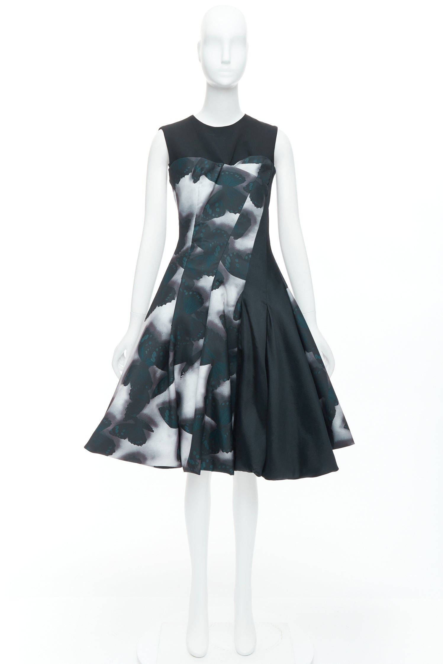 Lanvin LANVIN 2013 Runway grey butterfly panelled cocktail dress FR36 S Jeon Jihyun Size S / US 4 / IT 40 - 9 Thumbnail