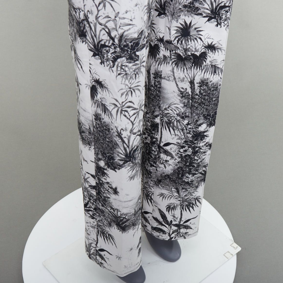 Adam Lippes ADAM LIPPES white black cotton blend floral print straight pants US2 S Size 27" / US 4 / IT 40 - 7 Thumbnail