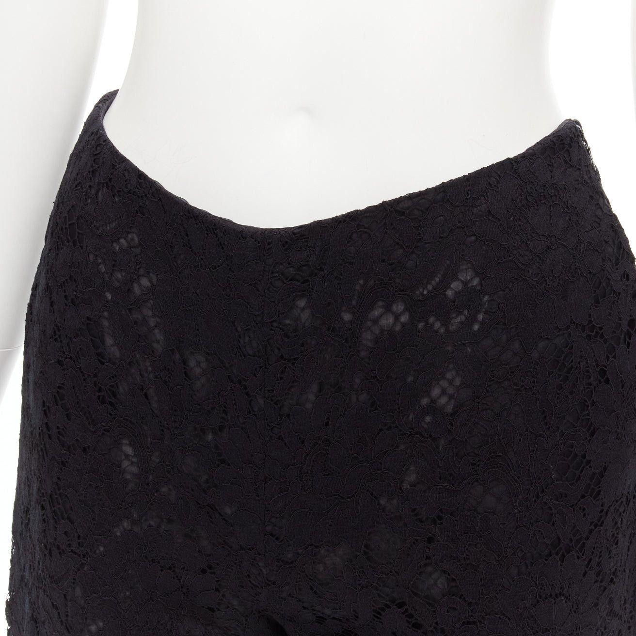 Valentino VALENTINO black floral lace knee length culotte shorts IT38 XS Size 26" / US 2 / IT 38 - 2 Thumbnail