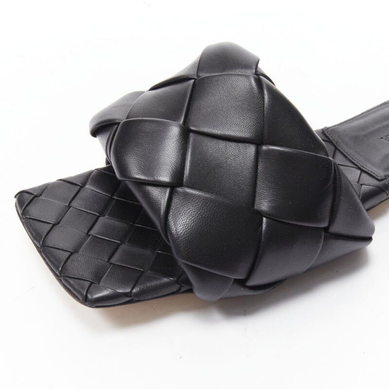 Bottega Veneta BOTTEGA VENETA Lido black padded Intrecciato woven square toe slides EU38.5 Size US 8.5 / IT 38.5 - 7 Thumbnail