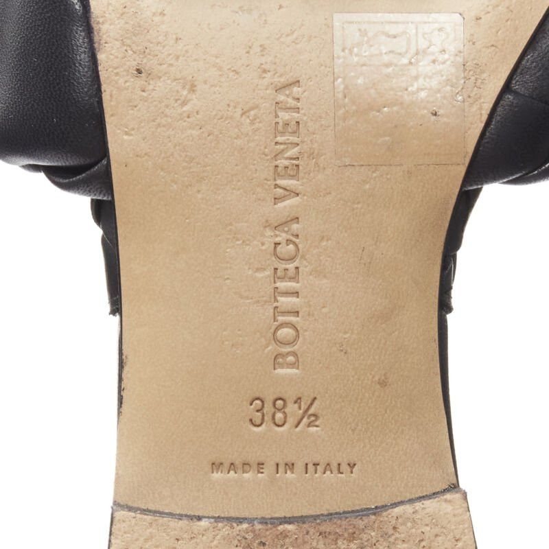 Bottega Veneta BOTTEGA VENETA Lido black padded Intrecciato woven square toe slides EU38.5 Size US 8.5 / IT 38.5 - 11 Thumbnail