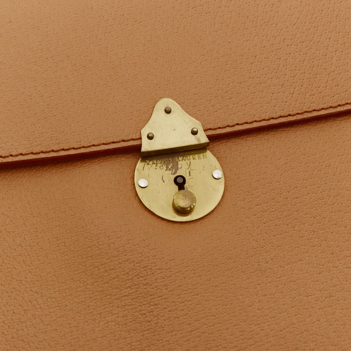 Ralph Lauren RALPH LAUREN tan textured leather gold logo push lock flap flat clutch bag Size ONE SIZE - 5 Thumbnail