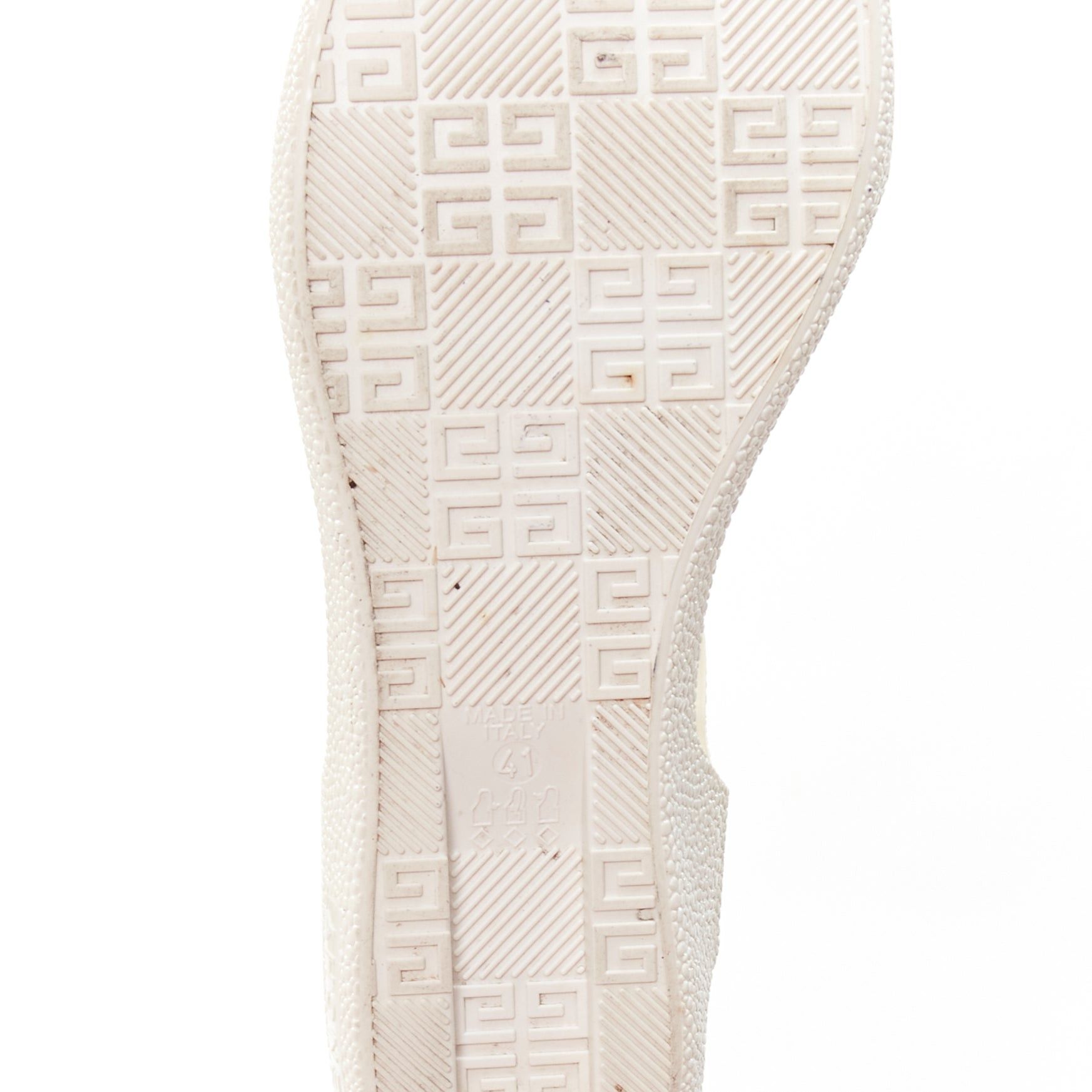 Givenchy GIVENCHY white textured rubber hexagon stud flat jelly sandals EU41 Size US 11 / IT 41 - 10 Thumbnail