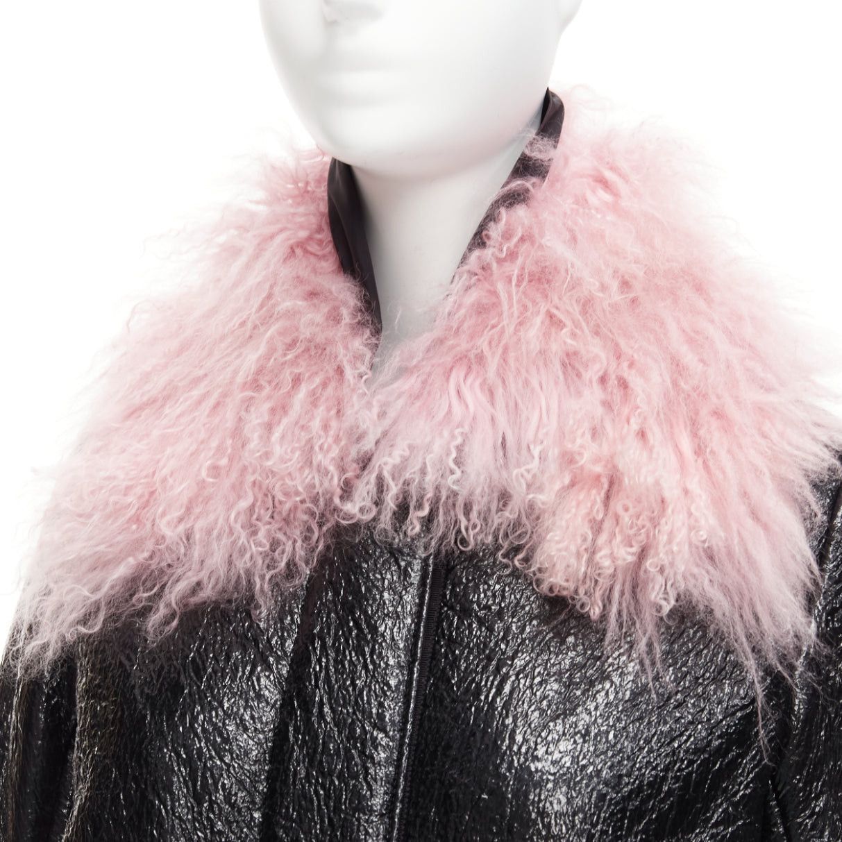 Moncler MONCLER pink tibet lamb fur black patent cotton virgin wool blend coat Sz1 M Size S / US 4 / IT 40 - 2 Thumbnail