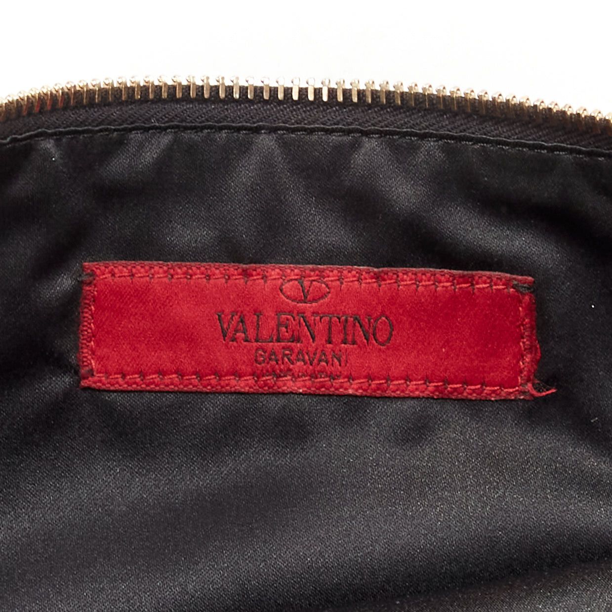 Valentino VALENTINO Rockstud black gold round studs logo triangle flat clutch bag Size ONE SIZE - 9 Thumbnail