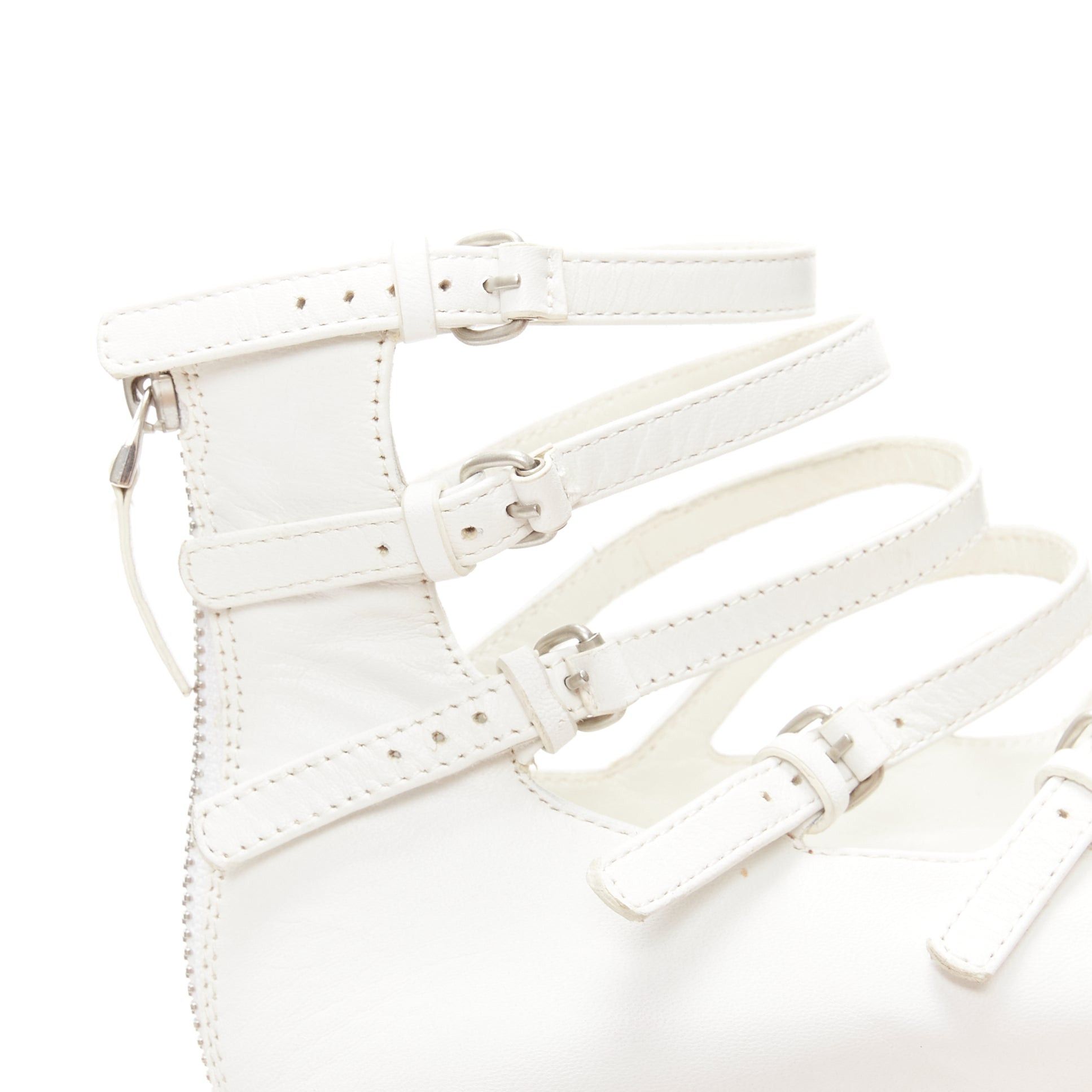 Veronique Branquinho VERONIQUE BRANQUINHO white leather silver studded wingtip strappy flats EU37.5 Size US 7.5 / IT 37.5 - 8 Thumbnail