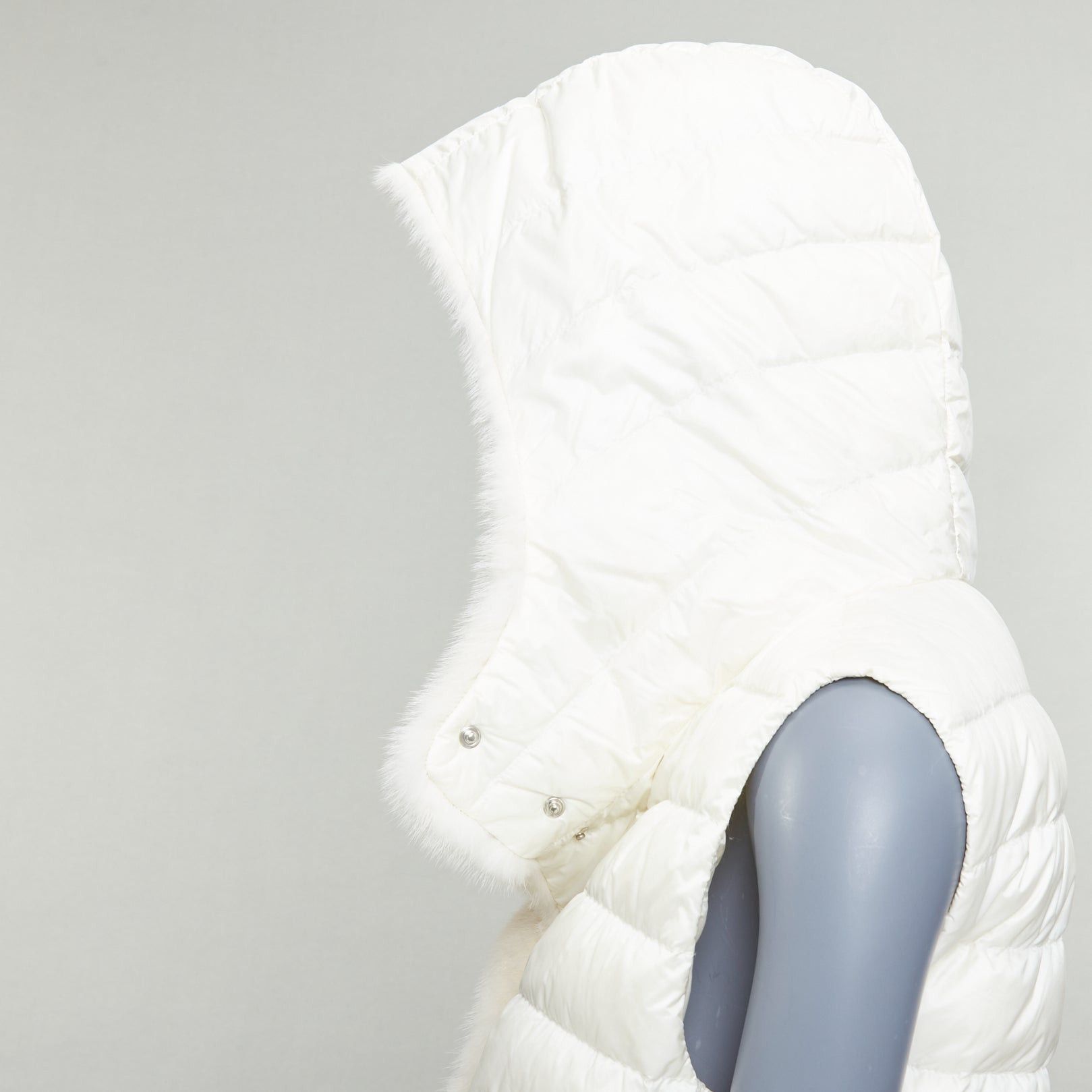 Moncler MONCLER Beurre Gilet cream fur trim goose down puffer vest Sz1 Size S / US 4 / IT 40 - 7 Thumbnail
