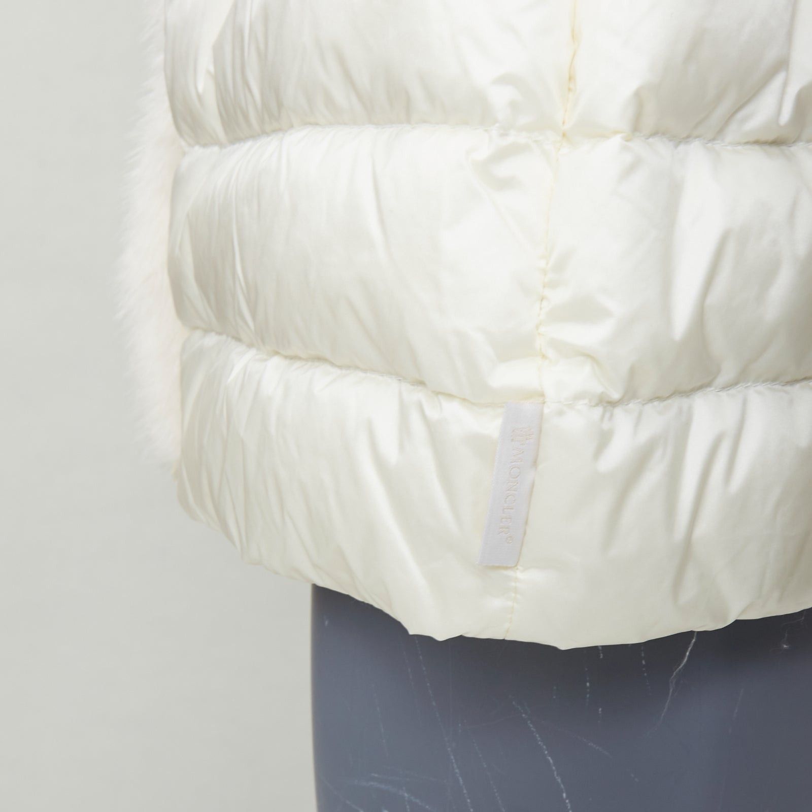 Moncler MONCLER Beurre Gilet cream fur trim goose down puffer vest Sz1 Size S / US 4 / IT 40 - 8 Thumbnail