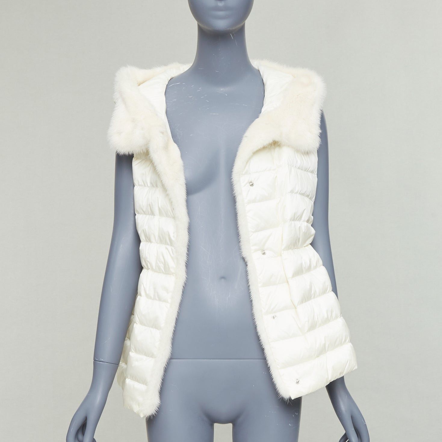 Moncler MONCLER Beurre Gilet cream fur trim goose down puffer vest Sz1 Size S / US 4 / IT 40 - 2 Thumbnail