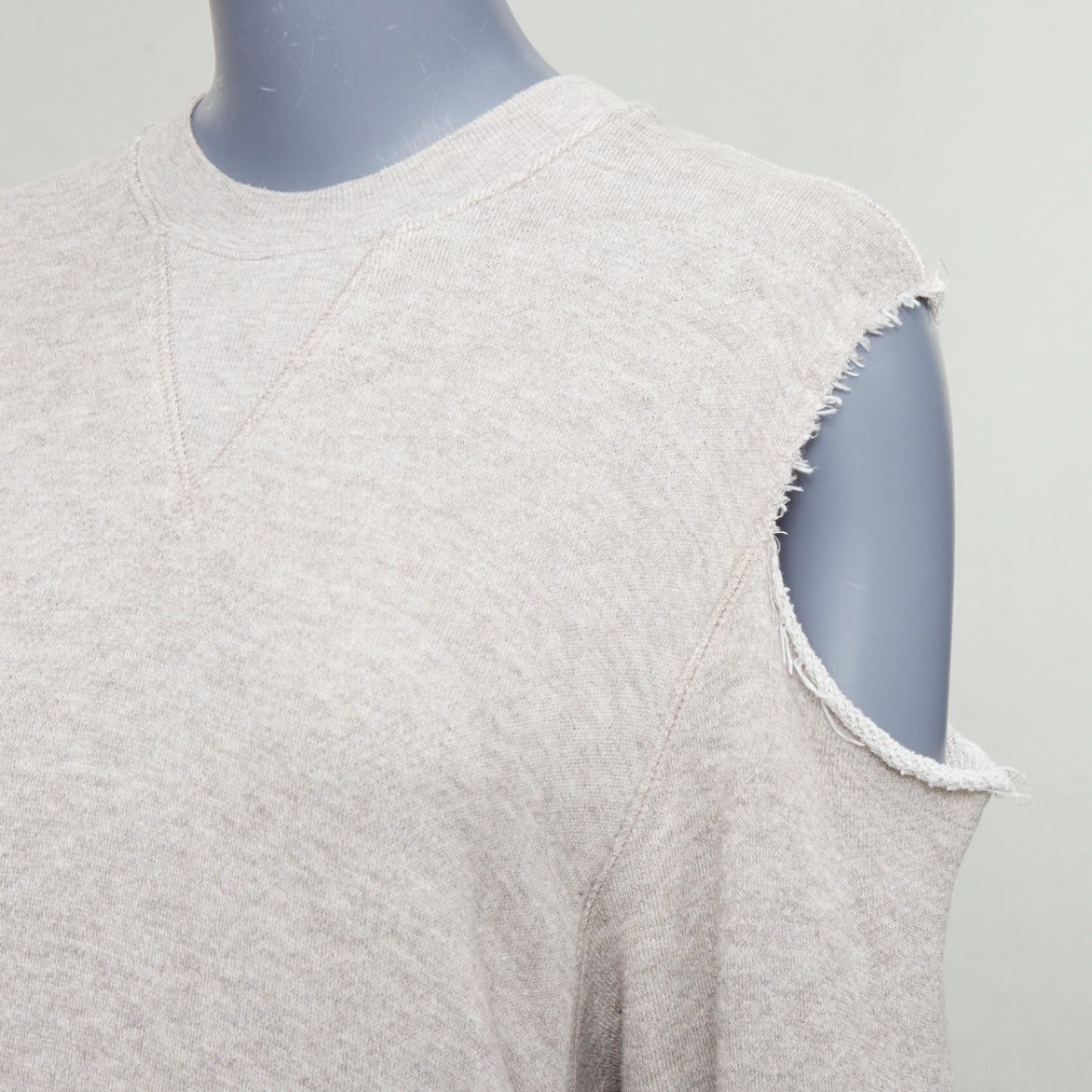 Bassike BASSIKE Washed Cut Out Sweat beige cold shoulder frayed sweater Sz1 Size S / US 4 / IT 40 - 2 Thumbnail