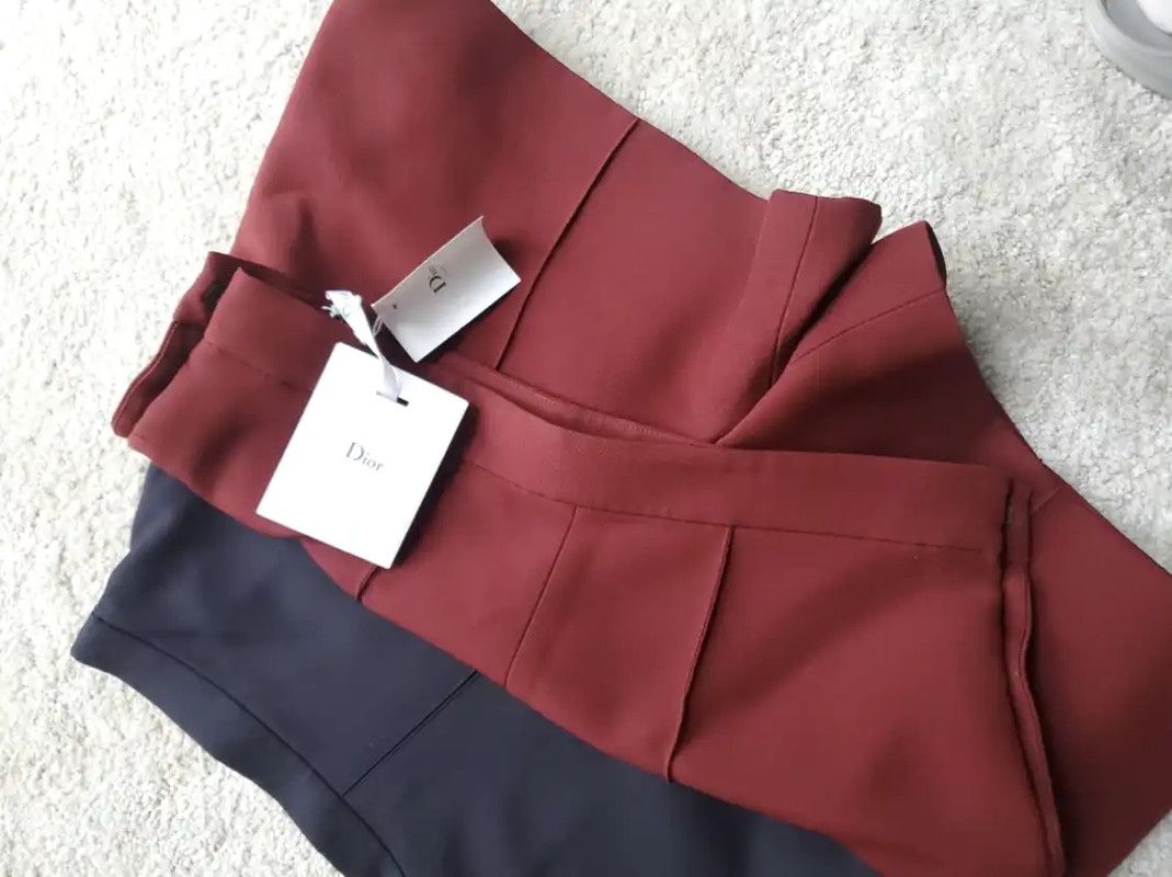 Dior Dior Women’s Wine Red Wool Shorts 0089 Size 26" / US 2 / IT 38 - 8 Thumbnail