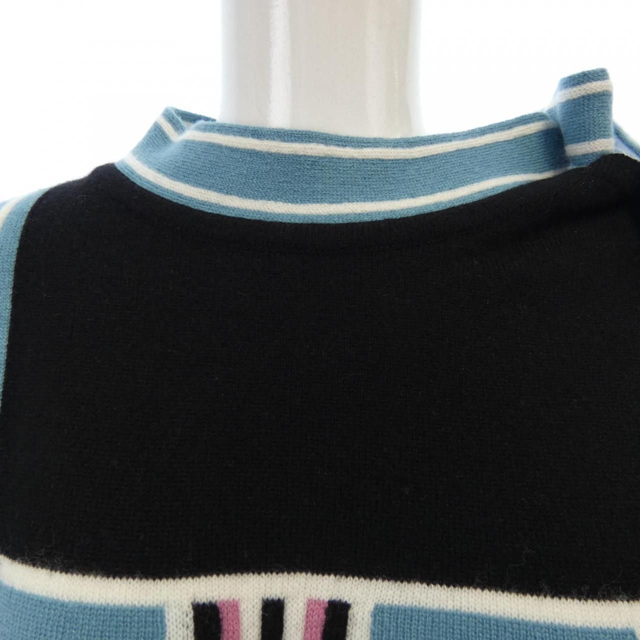 Hermes Hermes Hermes Cashmere Knit Others Tops DUTY FREE for USA Size ONE SIZE - 5 Thumbnail