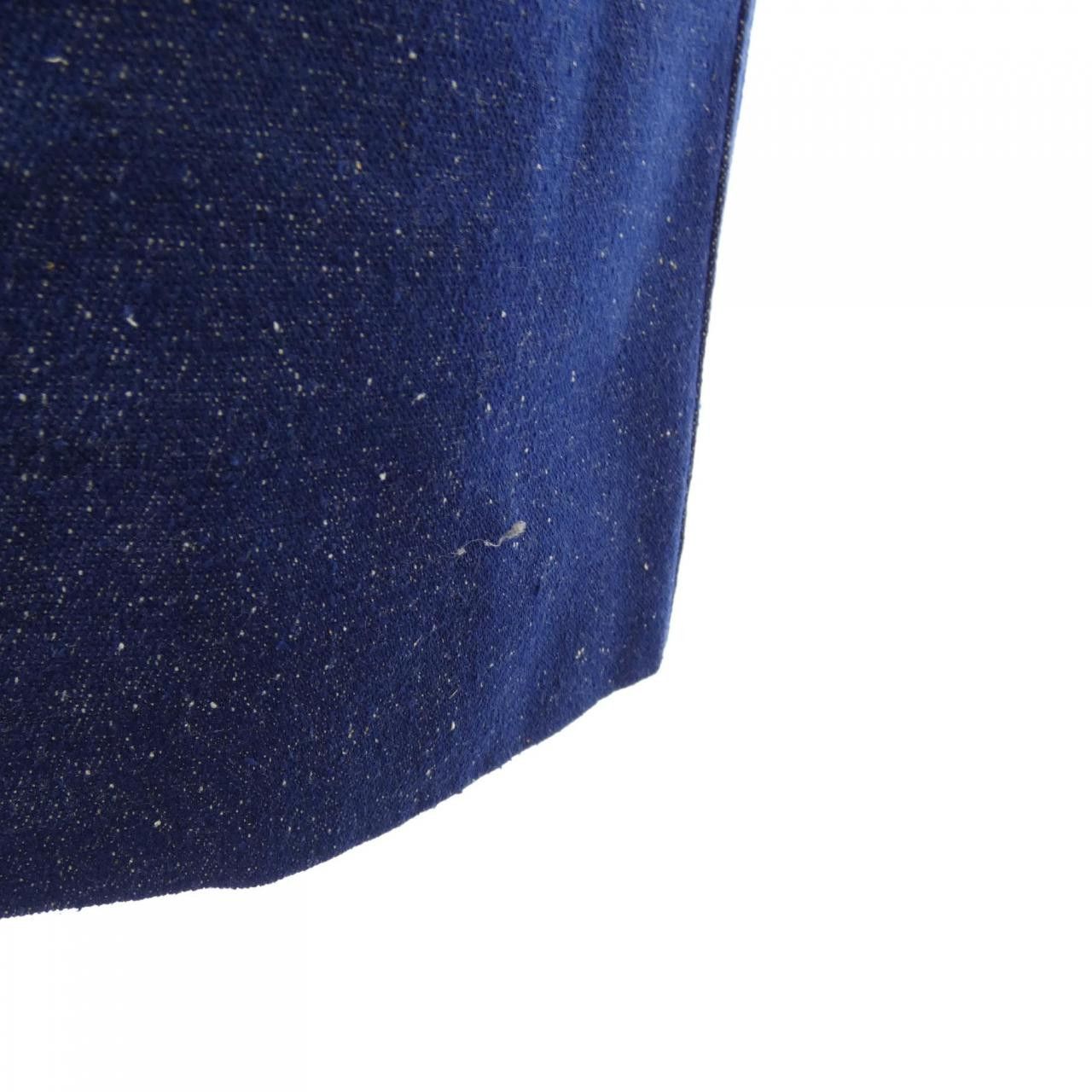 Other Other Leonard Fashion Silk Skirt Others Skirts DUTY FREE for USA Size ONE SIZE - 6 Thumbnail