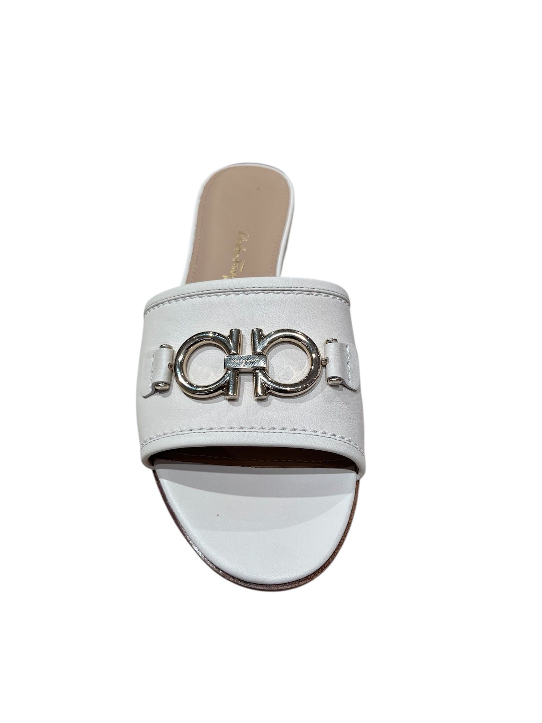 Salvatore Ferragamo Ferragamo Logo Rhodes Slide Sandals SIZE 7.5 Size ONE SIZE - 3 Thumbnail