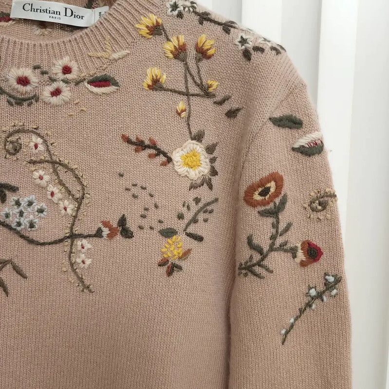 Dior Dior Camel Cashmere Embroidered Sweater for Women 0089 Size M / US 6-8 / IT 42-44 - 3 Thumbnail